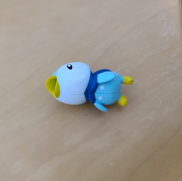 Pokémon Piplup Cable Protector - Picture 6 of 8